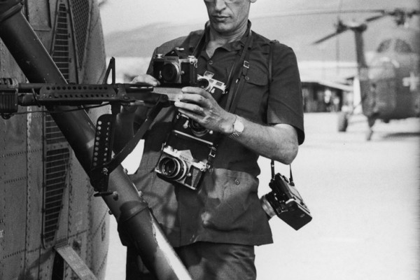 Le reporter de guerre Larry Burrows fut tué en pleine action en 1971 au Laos. Il portait toujours sa Day-Date en or jaune.