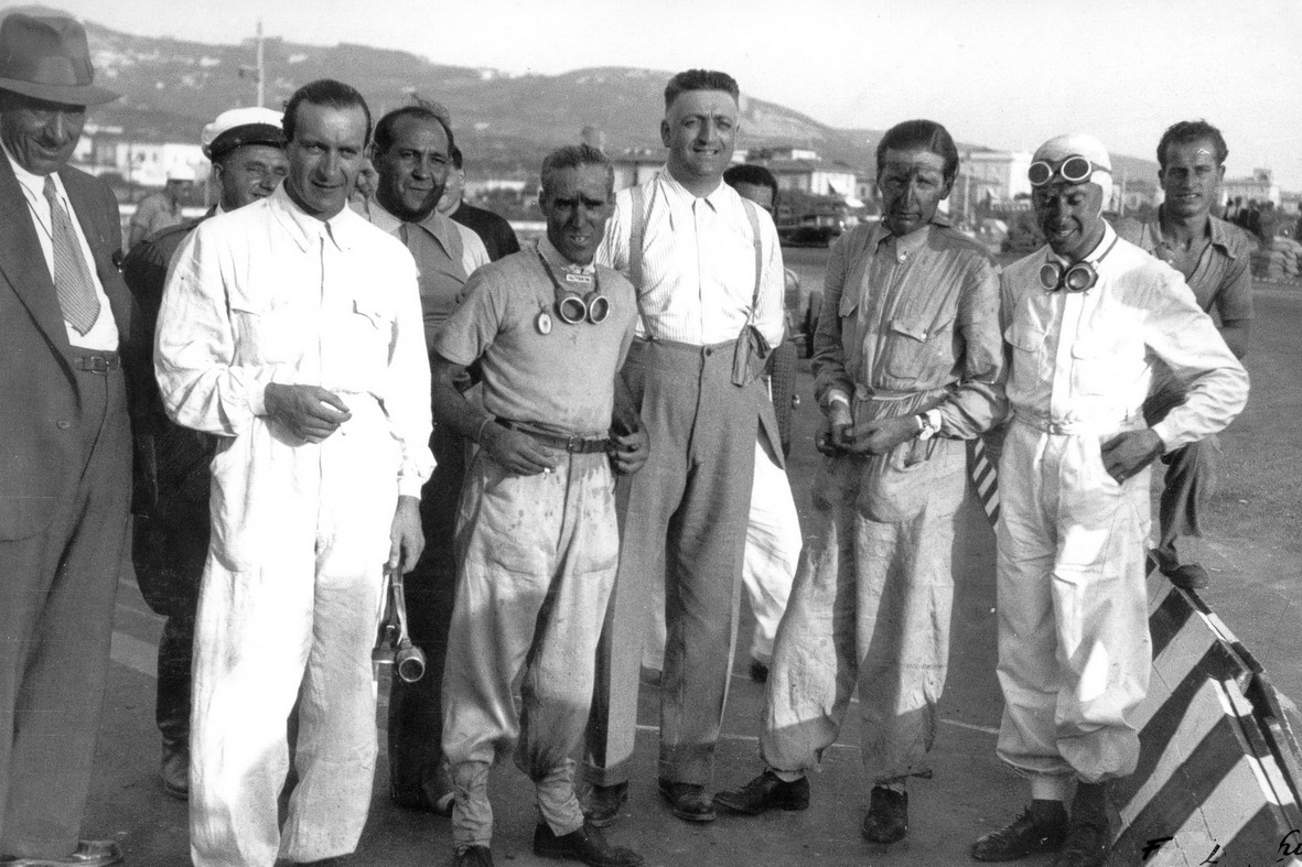 1935 La Scuderia Ferrari- Brivio, Nuvolari, Ferrari, Trossi e Dreyfus